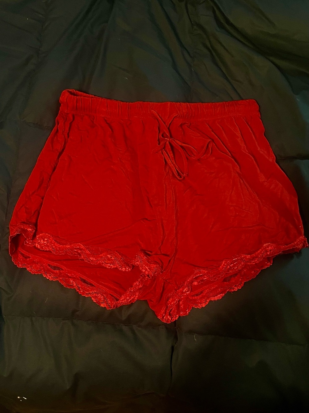 Lace-Trim Sleep Shorts - Red & Black - Picture 2 of 7